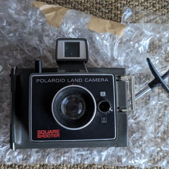 Vintage Polaroid Cold Clip 203 Land Camera Square Shooter Photography - Picture 1 of 8